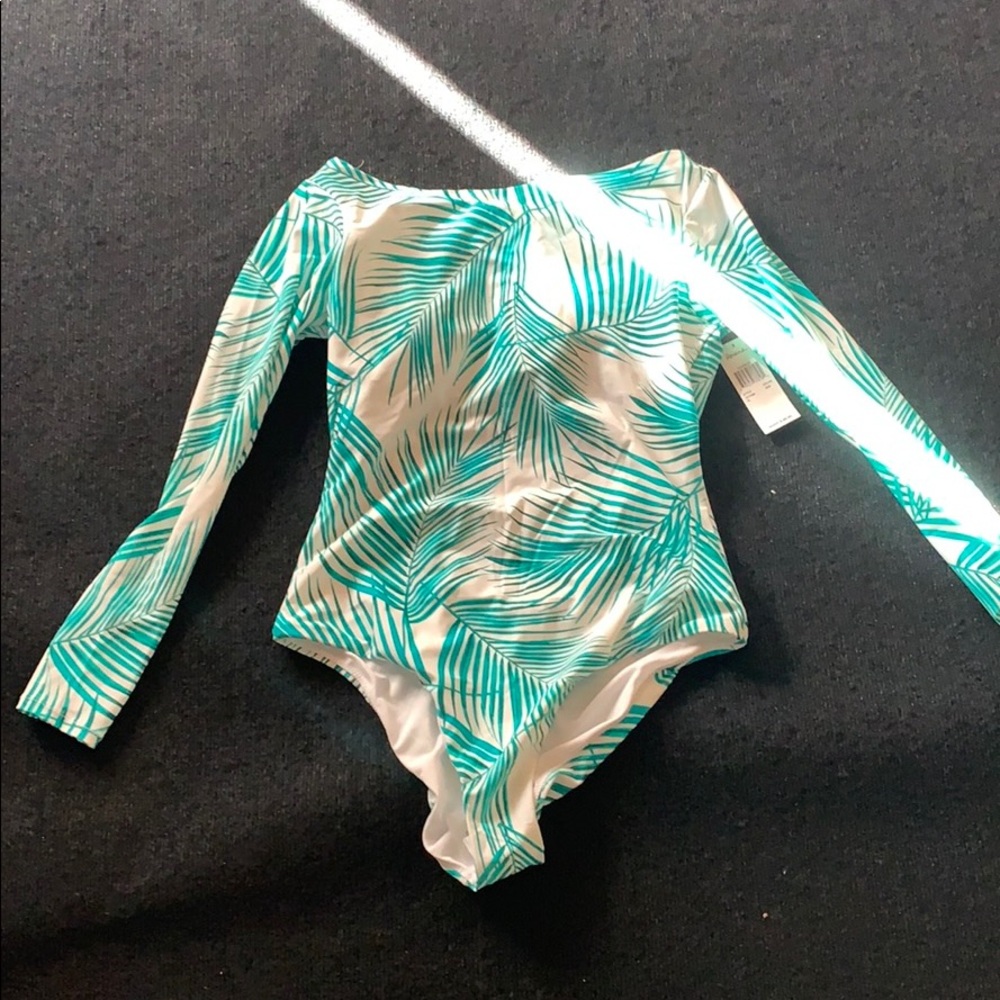 Long sleeved swimsuit